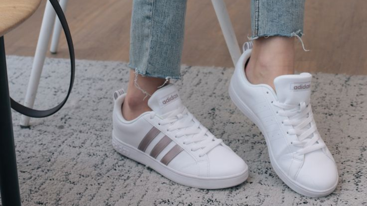 Hinh anh 1: Like Auth la gi? Co nen mua giay Like Auth hay khong?