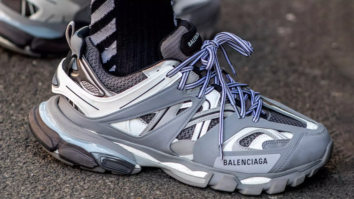 Loạt siêu phẩm giày Balenciaga đến từ nước nào, sản xuất ở đâu ? Hinh anh 3: Loat sieu pham giay Balenciaga den tu nuoc nao, san xuat o dau ?