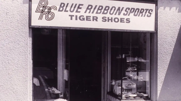 Onitsuka Tiger đã trở thành Nike Cortez như thế nào? Hinh anh 3: Onitsuka Tiger da tro thanh Nike Cortez nhu the nao?