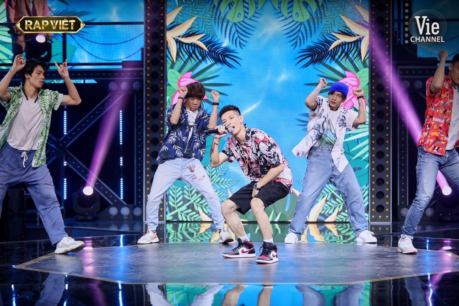 Sau Rap Việt liệu có phải đến lúc Air Jordan thoái trào? Hinh anh 4: Sau Rap Viet lieu co phai den luc Air Jordan thoai trao?