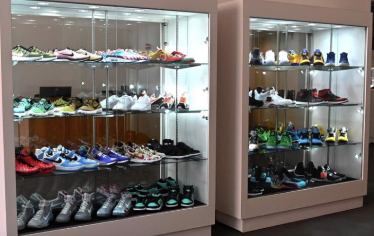 Bạn có biết đâu là 6 đôi giày thể thao cực hiếm trên thế giới Hinh anh 1: Ban co biet dau la 6 doi giay the thao cuc hiem tren the gioi