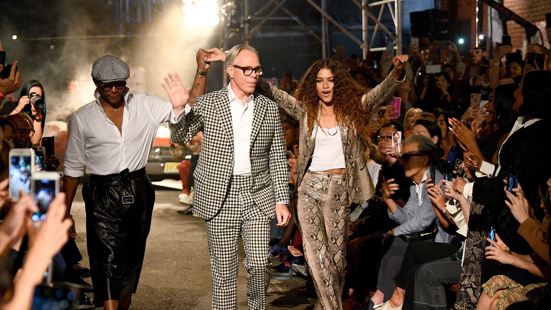 tommy-hilfiger-va-harlem-fashion-row-va-du-an-danh-cho-the-he-moi