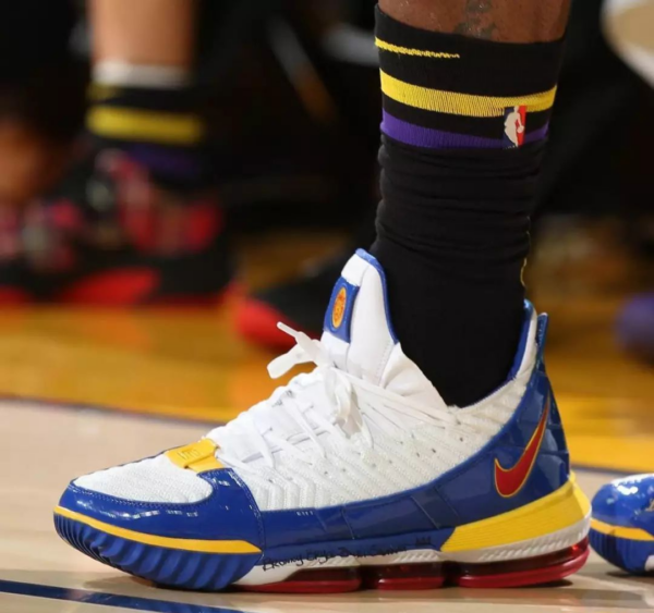 Giày Nike LeBron 16 SB EP 'SuperBron' CD2450-100 - Ảnh 4