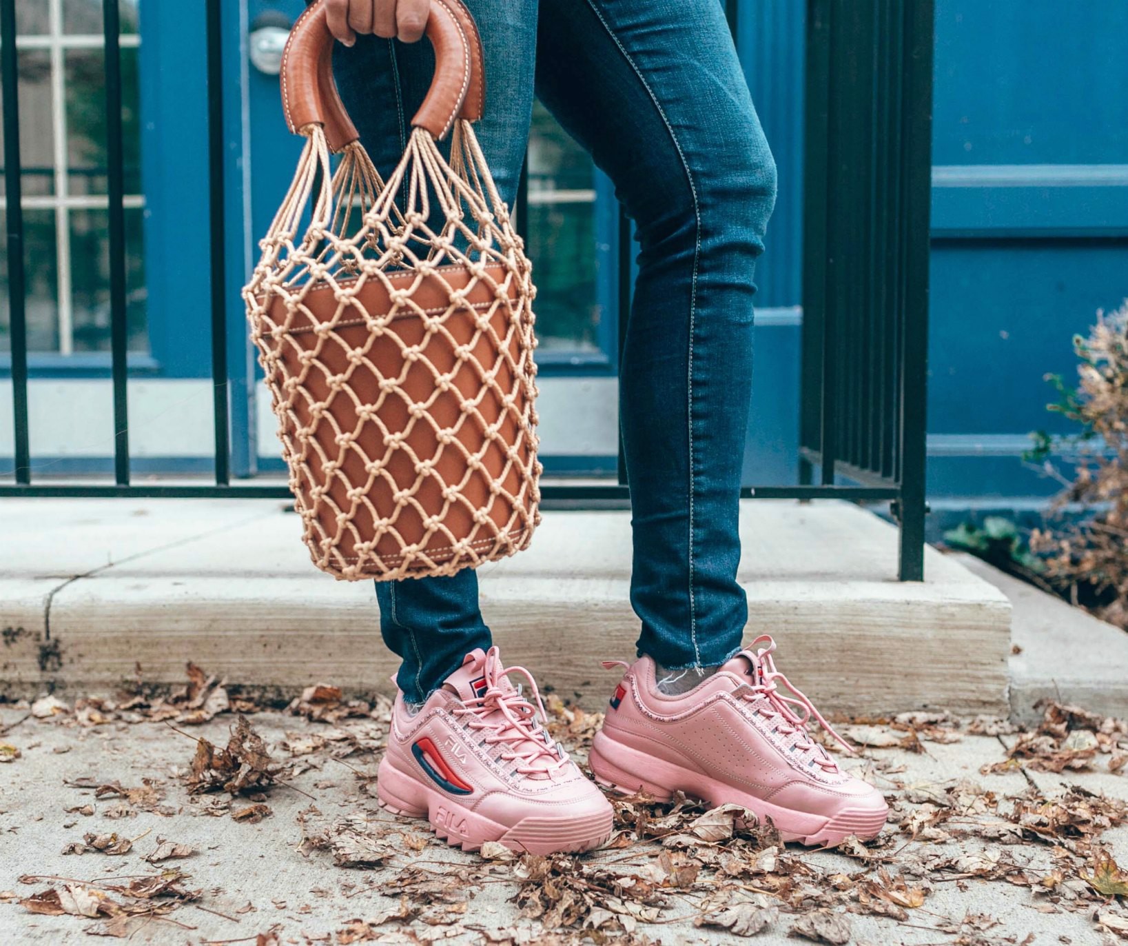 Giày Chunky Sneaker là gì? Vì sao giới trẻ lại yêu thích mẫu giày này?