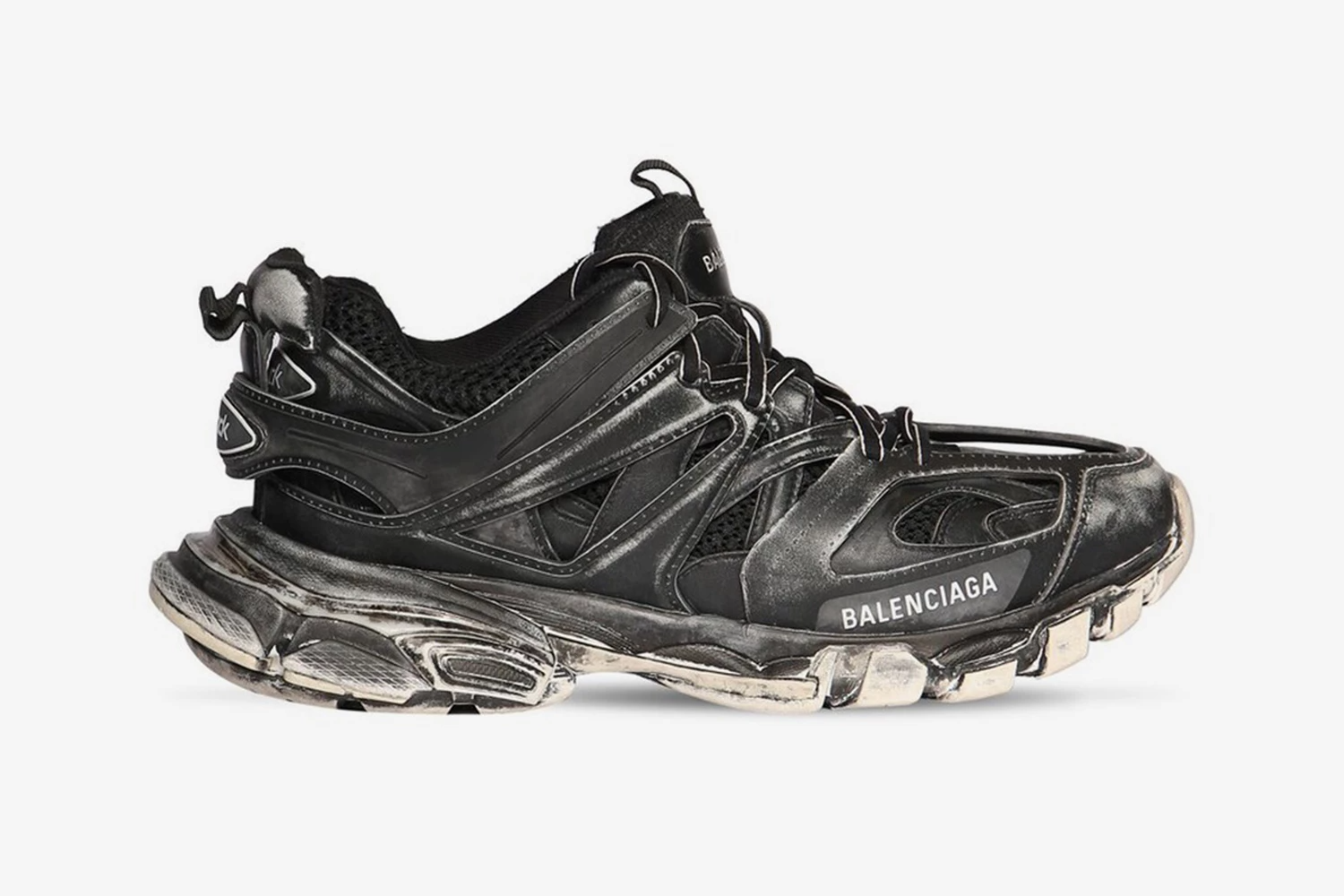 nhung-doi-giay-sneaker-luxury-ban-nen-so-huu-ngay-bay-gio