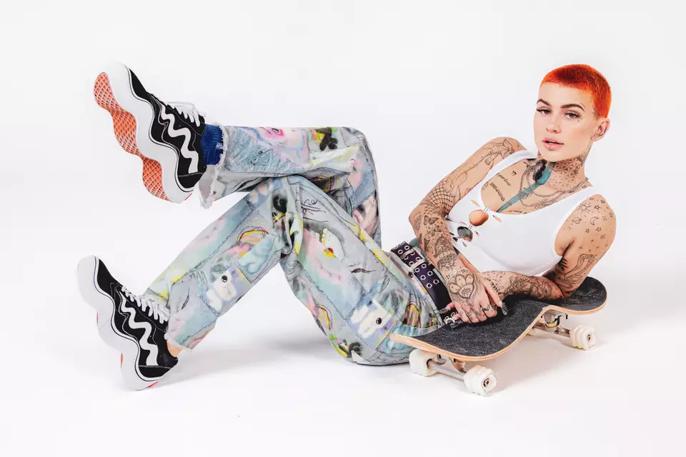 he-lo-nhung-hinh-anh-dau-tien-ve-doi-giay-mschf-ket-hop-cung-rapper-tyga