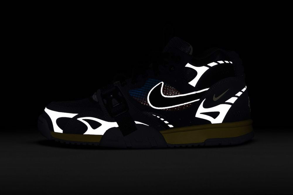 hinh-anh-chi-tiet-cua-nike-at-1-light-smoke-grey-va-dark-smoke-grey