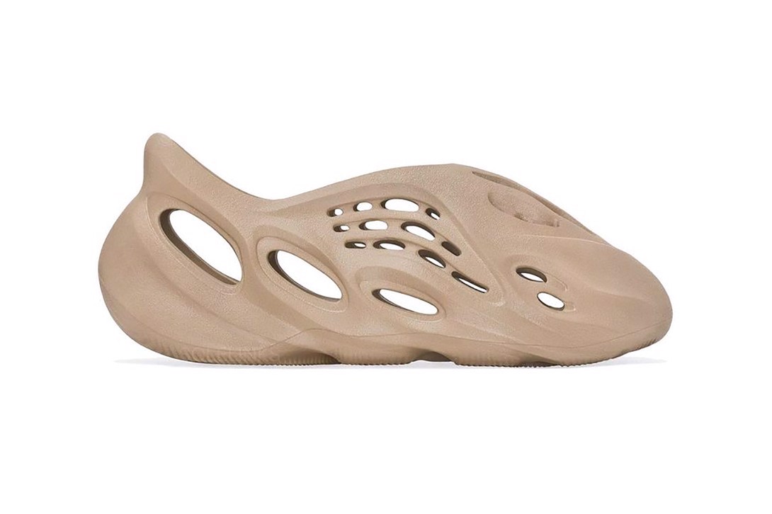 nhung-doi-giay-the-thao-dep-nhat-trong-tuan-thu-3-cua-thang-9-nam-2021