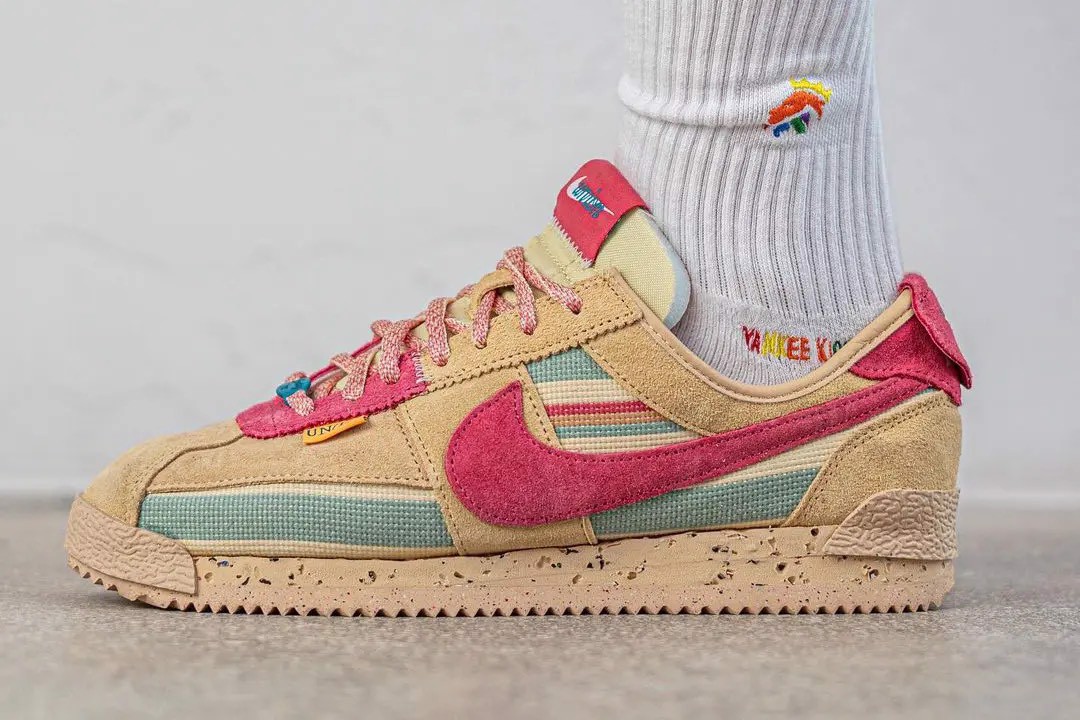 nhung-hinh-anh-on-feet-cua-phien-ban-union-x-nike-cortez