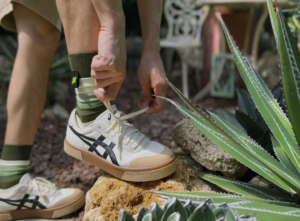 Giay Asics Court Trail 'White Black' 1203A146-021