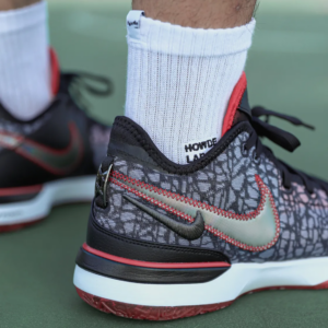 Giay Nike Zoom LeBron Nxxt Gen 'FaZe Clan Bred' DR8784-001