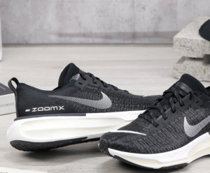 Giay Nike Invincible Run 3 'Black White' DR2660-001