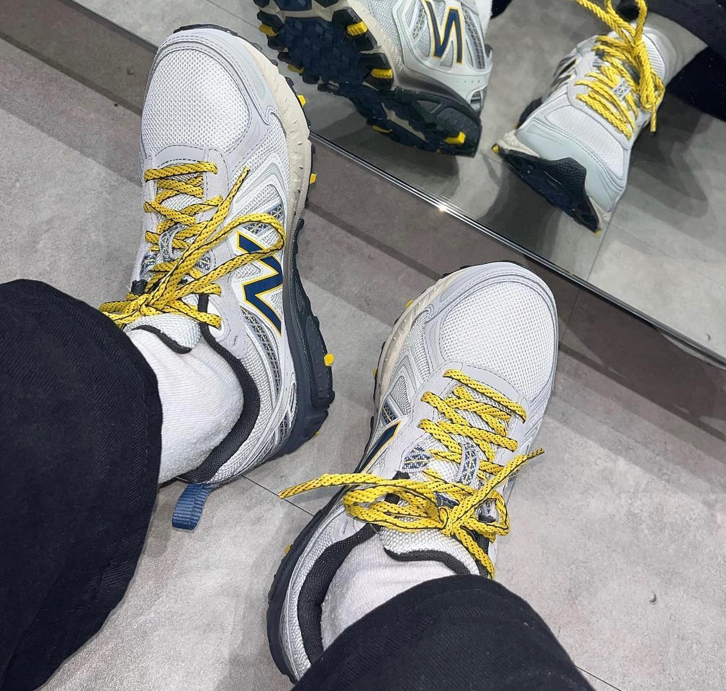 Alternative view of Giày New Balance 410v5 'Ivory Yellow' MT410IY5