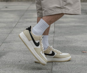 Giay Nike Air Force 1 '07 LX Low 'Team Gold' DV7186-700