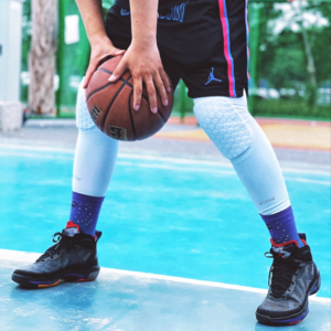 Giay Nike Air Jordan XXXVII 'Raptors' DD6958-065