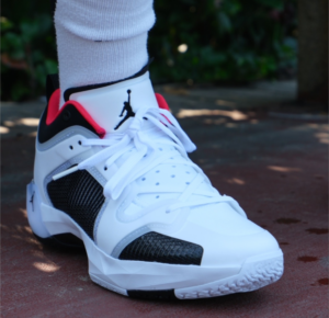 Giay Nike Air Jordan XXXVII Low PF 'White Black Siren Red' DQ4123-100