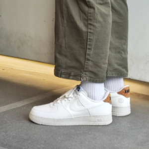 Giay Nike Air Force 1 07 LV8 'Phantom' DV7184-001