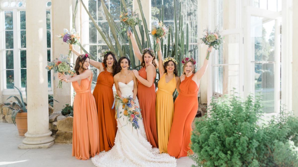 Hinh anh 2: Dam cuoi mua he: Nhung trang phuc ly tuong khi du tiec (Phan 1)