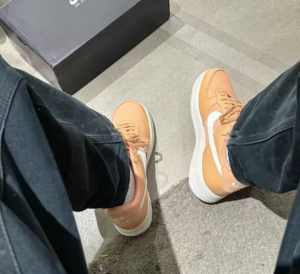 Giay Nike Air Force 1 07 LV8 'Monarch' FB2048-800