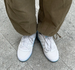 Giay Adidas Forum Low Classic 'Cloud White' FZ6261