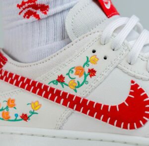 Giay Nike SB Dunk Low Decon N7 'Opti Yellow University Red' FD6951-700