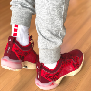 Giay Nike Air Jordan XXXVII Low 'Red' DV9989-601