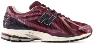 Giay New Balance 1906R 'Burgundy Black' M1906RCC