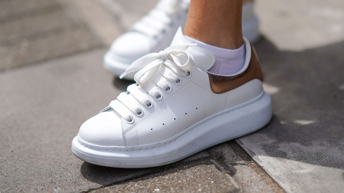 Hinh anh 1: Nhung dieu can biet truoc khi mua giay Alexander McQueen