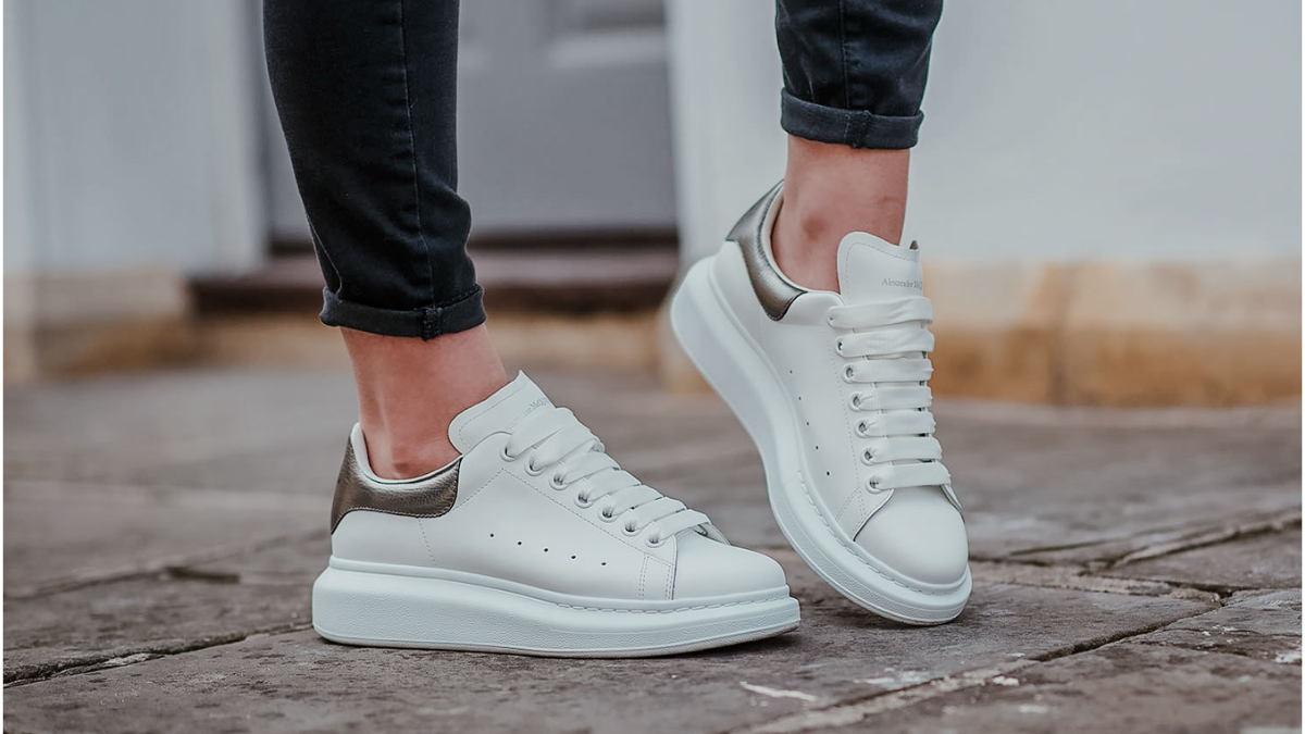 Hinh anh 2: Nhung dieu can biet truoc khi mua giay Alexander McQueen