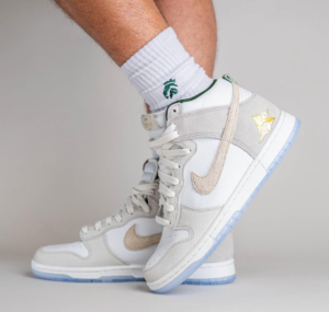 Giay Nike Dunk High Premium 'Gold Mountain' FD0776-100