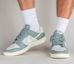 Giay Nike Dunk Low 'Mica Green' DV7212-300