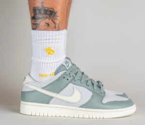 Giay Nike Dunk Low 'Mica Green' DV7212-300