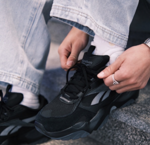 Giay Reebok Fluffipuff 'Black' HP7489