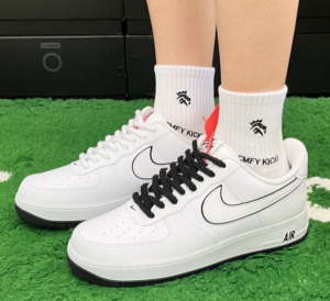 Giay Nike Air Force 1 '07 'White Black' DV0788-103