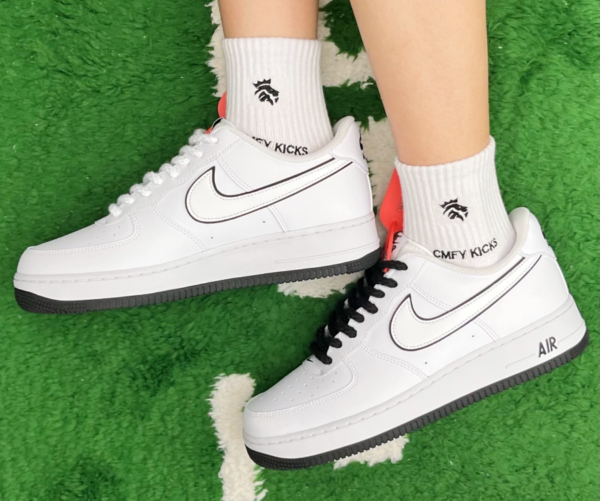 Giay Nike Air Force 1 '07 'White Black' DV0788-103