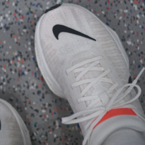 Giay Nike Invincible Run 3 'White Bright Crimson' DR2615-101