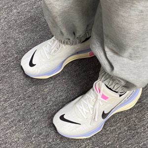 Giay Nike Invincible Run 3 'White Cobalt Bliss' DR2615-100