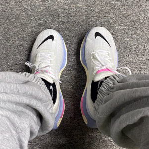 Giay Nike Invincible Run 3 'White Cobalt Bliss' DR2615-100