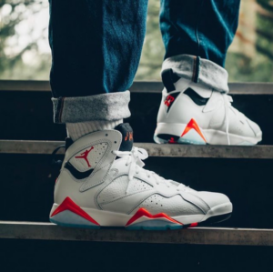 Giay Nike Air Jordan 7 Retro 'White Infrared' CU9307-160