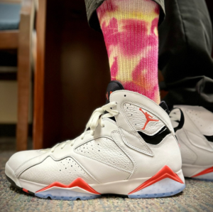 Giay Nike Air Jordan 7 Retro 'White Infrared' CU9307-160