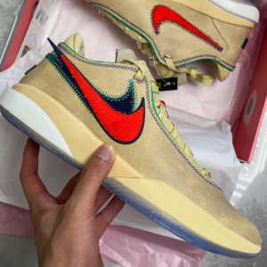 Giay Nike LeBron 20 'Four Horsemen Sesame' DV9090-200