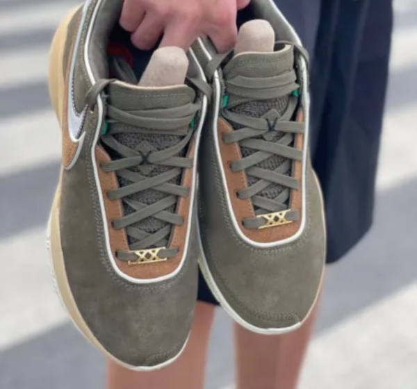 Giay Nike LeBron 20 'Olive Green' DV1193-901