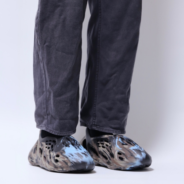 Dep Adidas Yeezy Foam RNR 'MX Cinder' ID4126