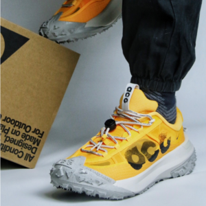 Giay Nike ACG Mountain Fly 2 Low 'Laser Orange' DV7903-800