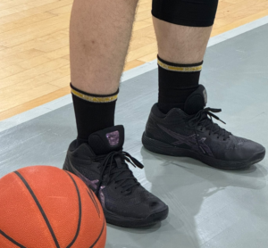 Giay Asics Gelhoop V14 'Black' 1063A050-001