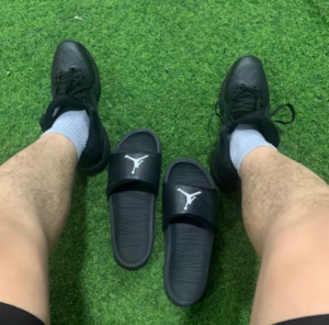 Giay Asics Gelhoop V14 'Black' 1063A050-001