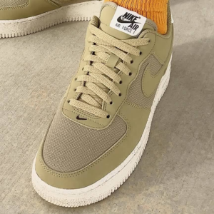 Giay Nike Air Force 1 07 LV8 'Neutral Olive' FJ1954-200