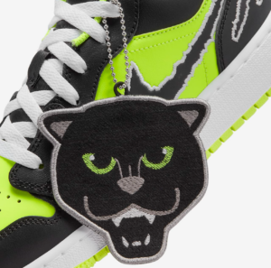 Giay Nike Air Jordan 1 Low SE 'Black Cat Volt' DX6666-701