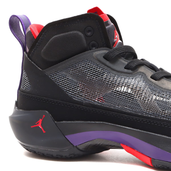 Giay Nike Air Jordan 37 'Raptors' DD7421-065