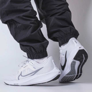 Giay Nike Air Zoom Pegasus 40 'White Black Photon Dust' DV3853-102